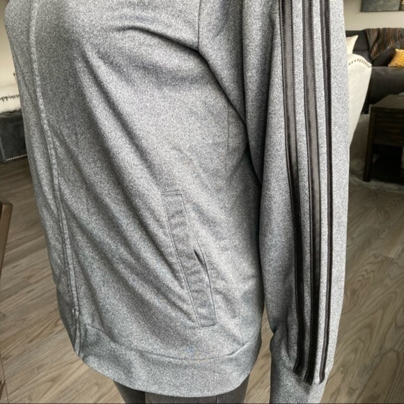 💋 Adidas grey black striped track jacket coat NWOT - Picture 5 of 8